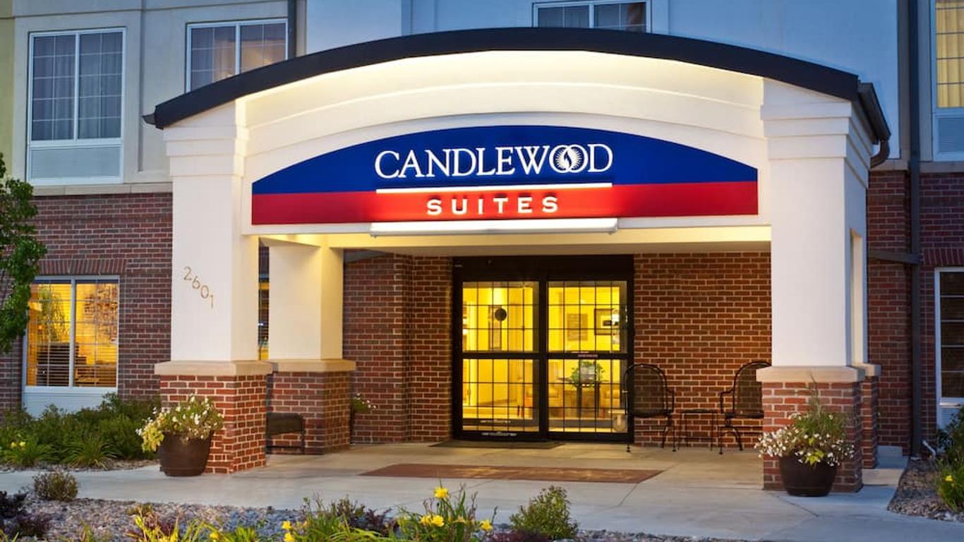 Candlewood Suites Omaha Airport