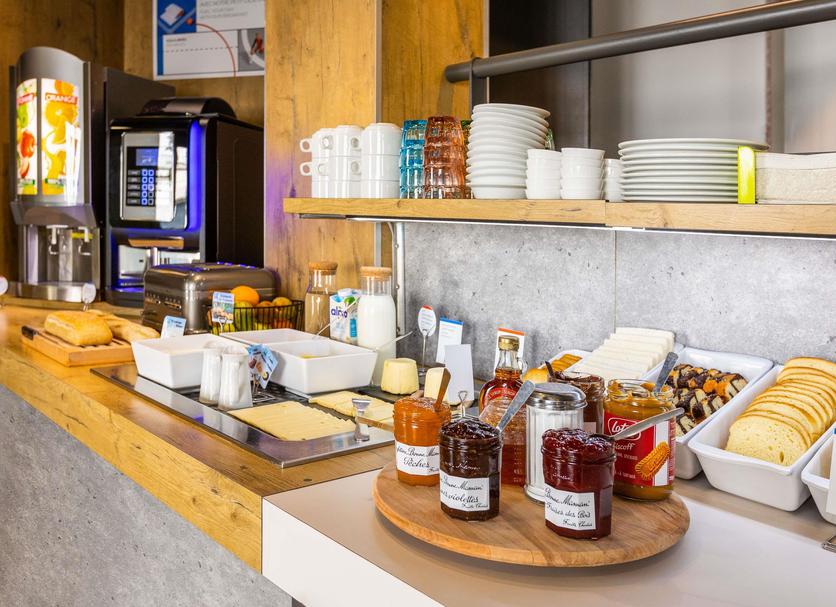 Ruokailuhuone Valokuva