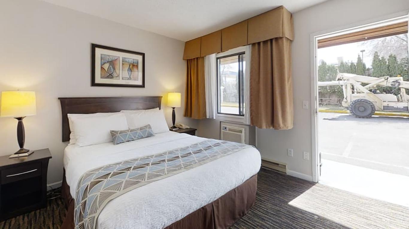 Recreation Inn And Suites