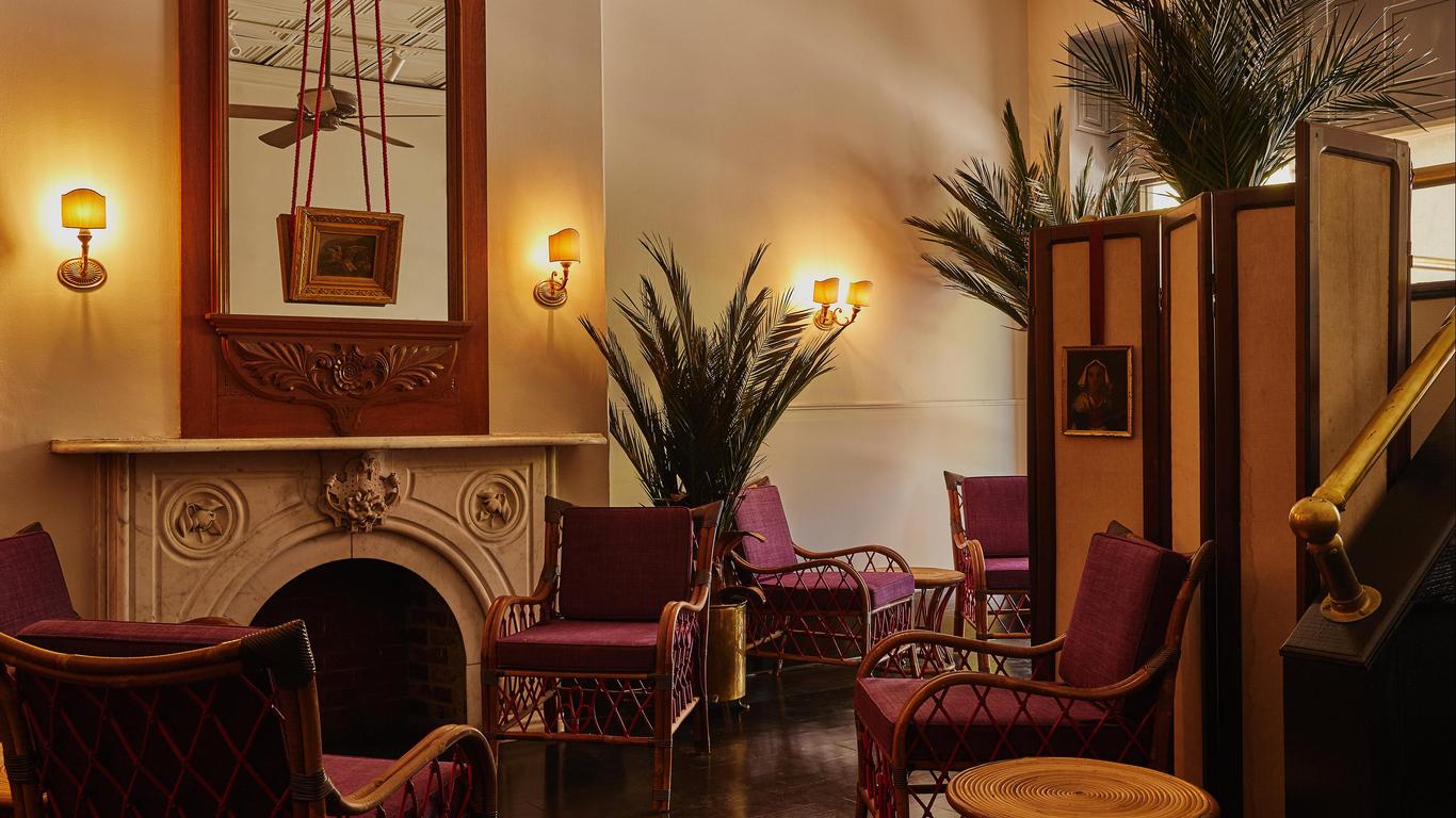 Ulysses, an Ash Hotel