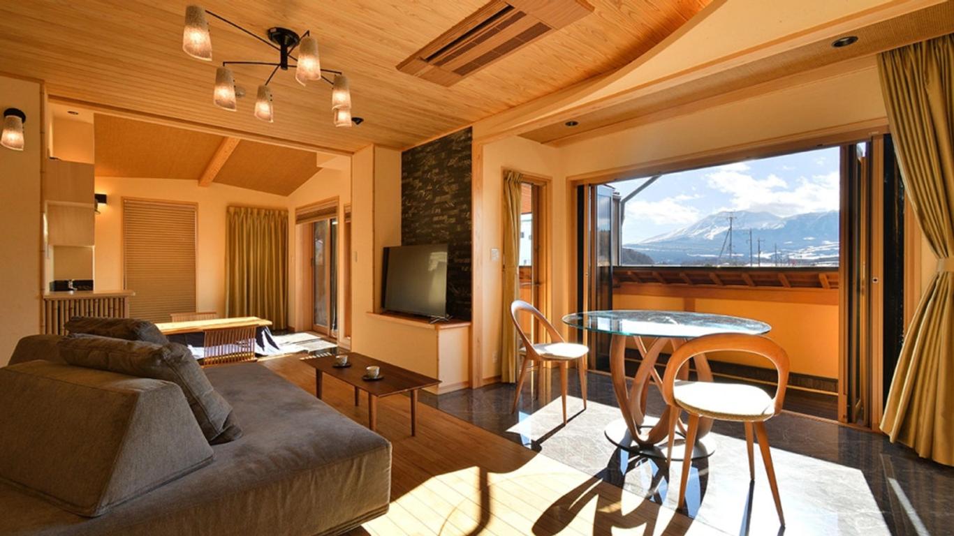 Kusatsu Onsen Ekinariya Ryokan