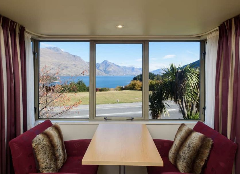 Ruokailuhuone Valokuva