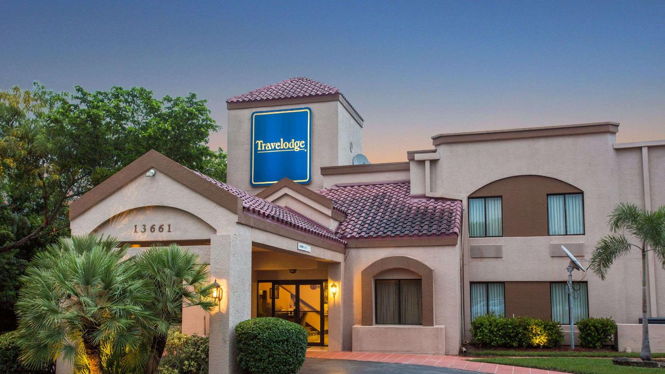 Travelodge by Wyndham Fort Myers Airport
