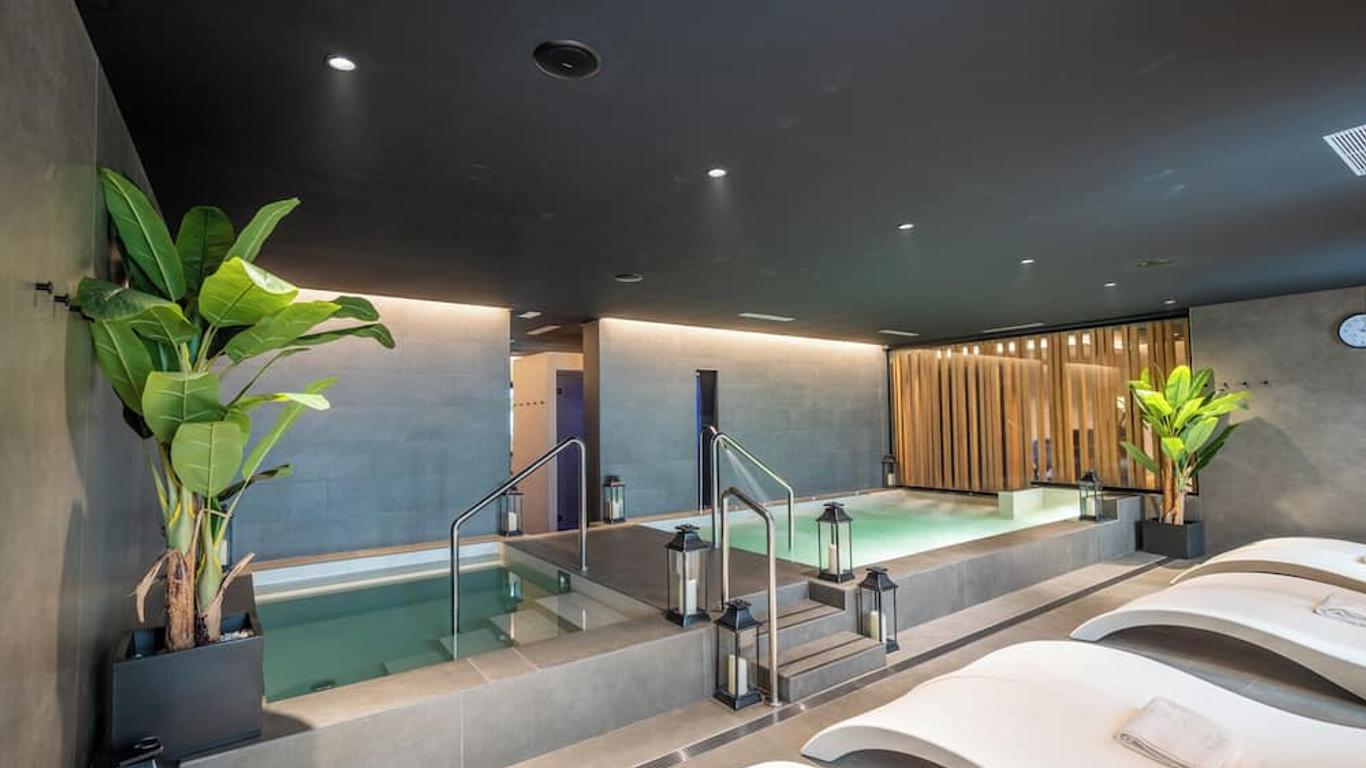 Neptuno Apartments