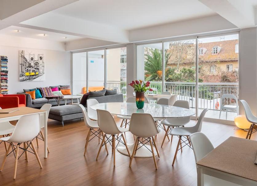 Ruokailuhuone Valokuva