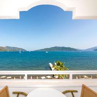 Honeymoon Hotel