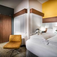 Staypineapple at Hotel Z