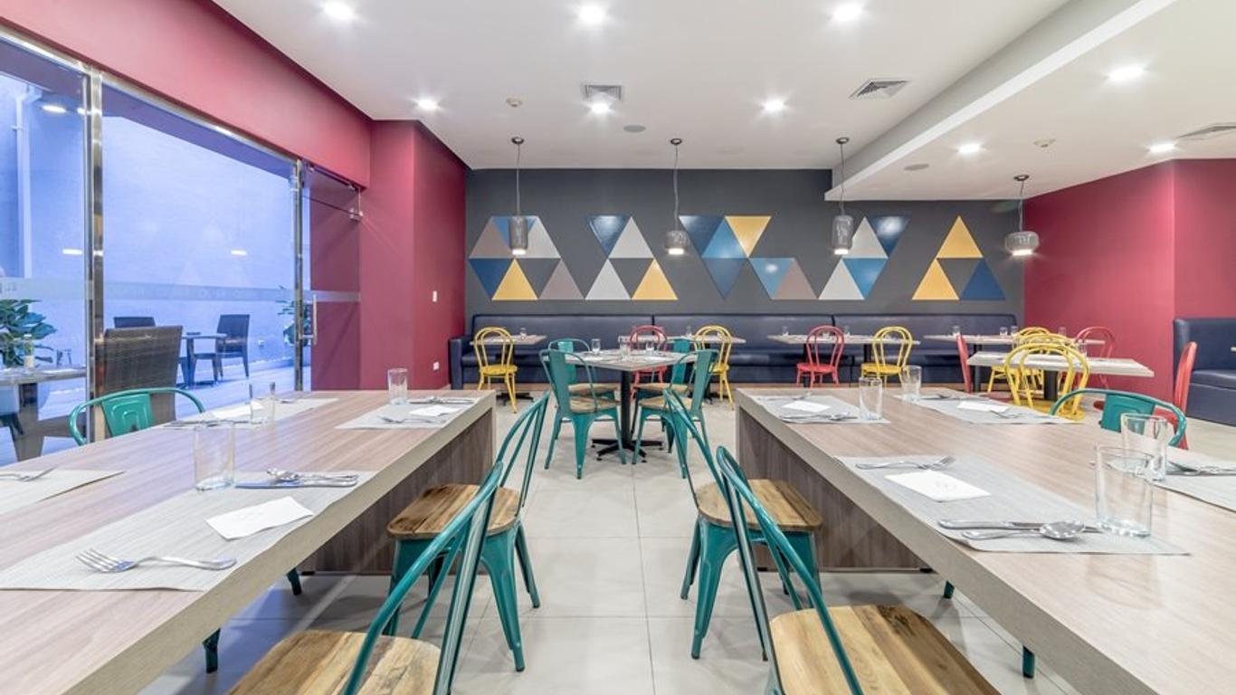 Novus Plaza Hodelpa