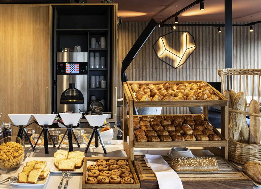 Ruokailuhuone Valokuva