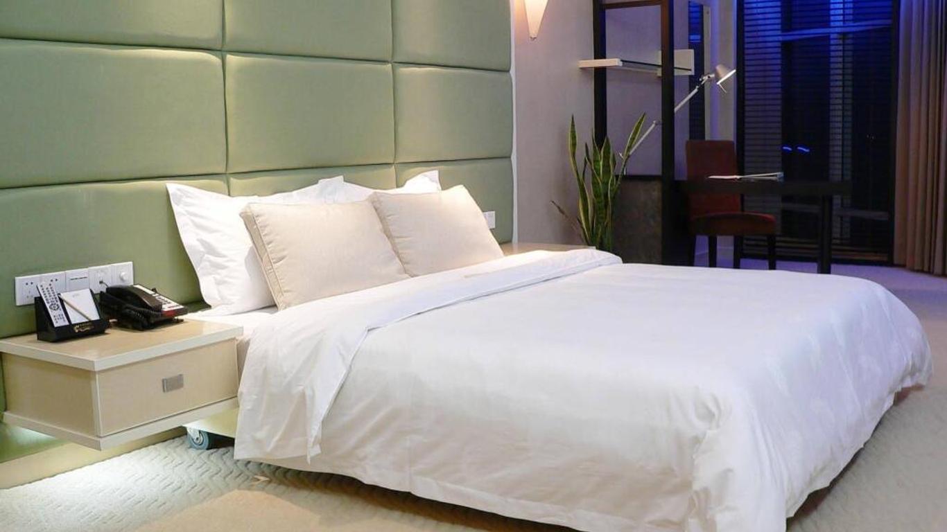 Nanning Champs Elysees Hotel