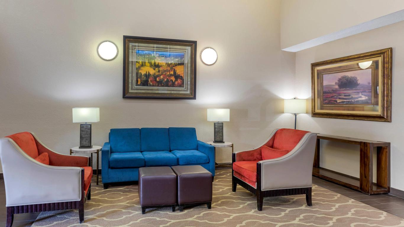 Comfort Suites Lakewood - Denver