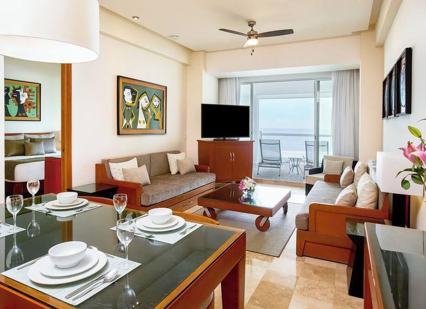 Ruokailuhuone Valokuva