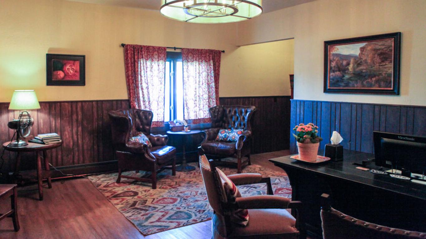 Vasquez Creek Inn
