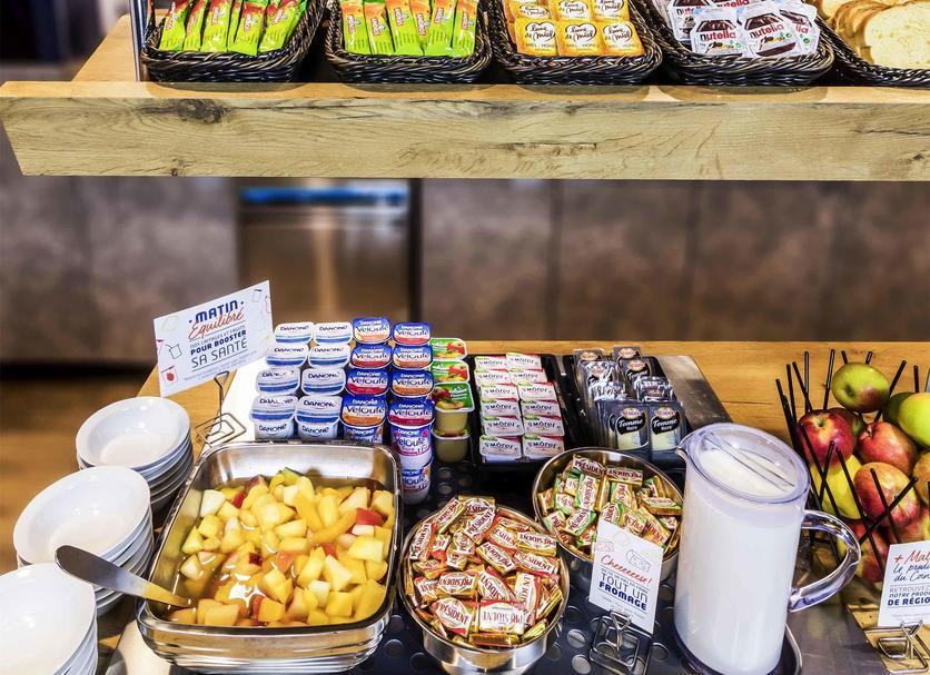 Ruokailuhuone Valokuva