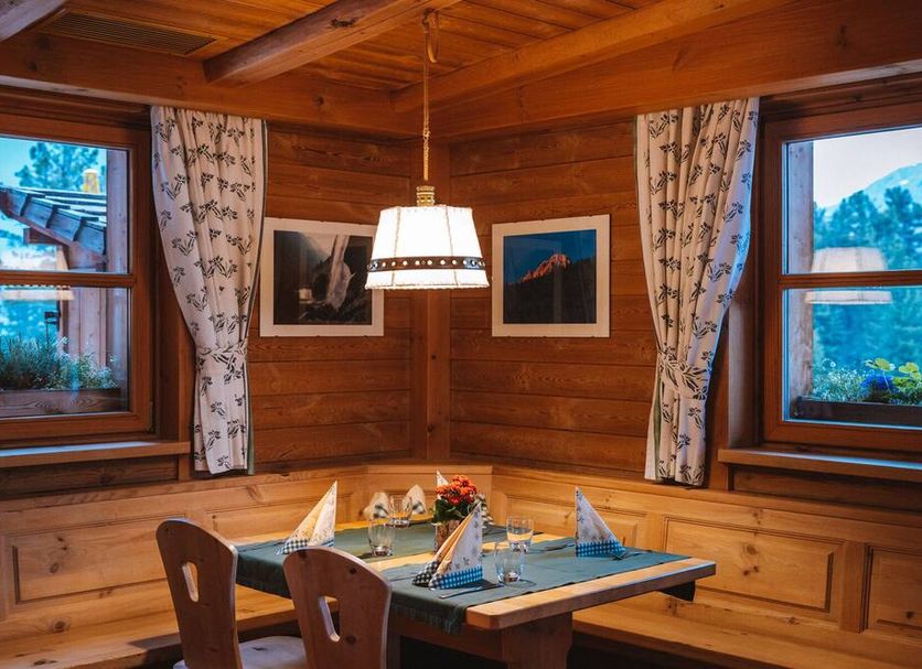 Ruokailuhuone Valokuva