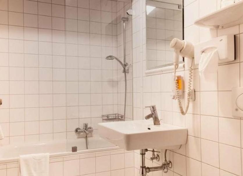 Kylpyhuone Valokuva