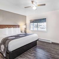 Oceanside Inn & Suites, a Days Inn by Wyndham