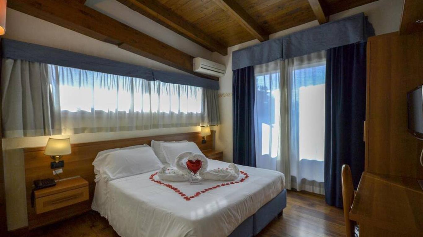 Hotel Aurora
