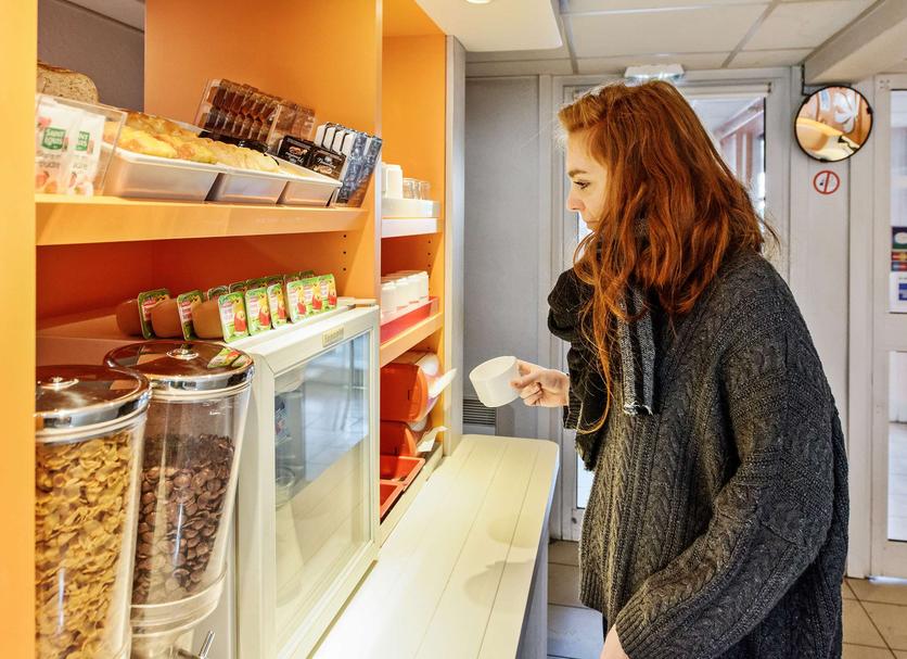Ruokailuhuone Valokuva