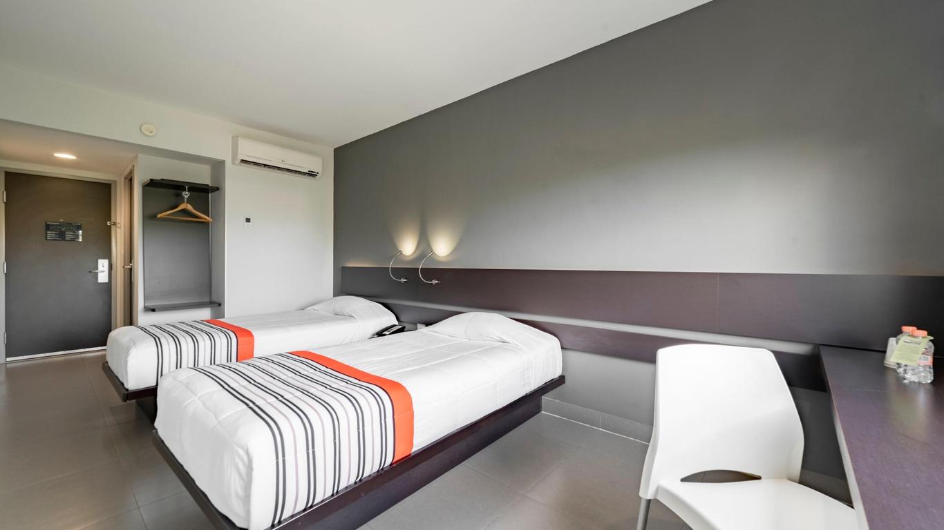 City Express Junior by Marriott Ciudad Del Carmen Aeropuerto