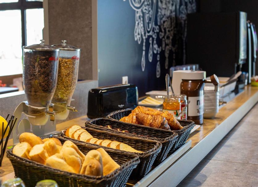 Ruokailuhuone Valokuva