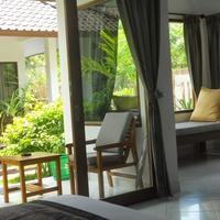 Gili Smile Bungalow
