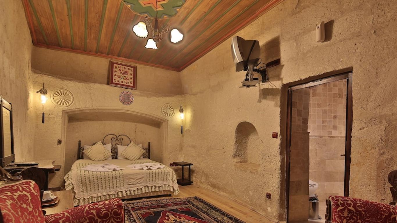 Center Cave House