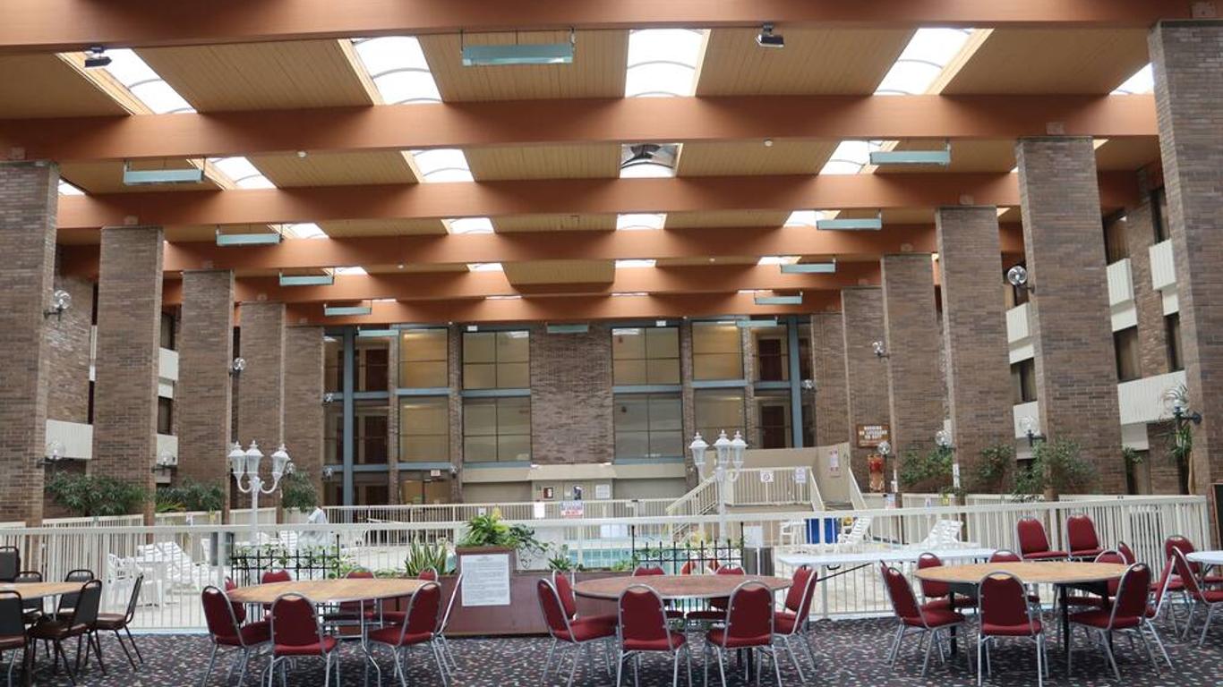 Clarion Hotel