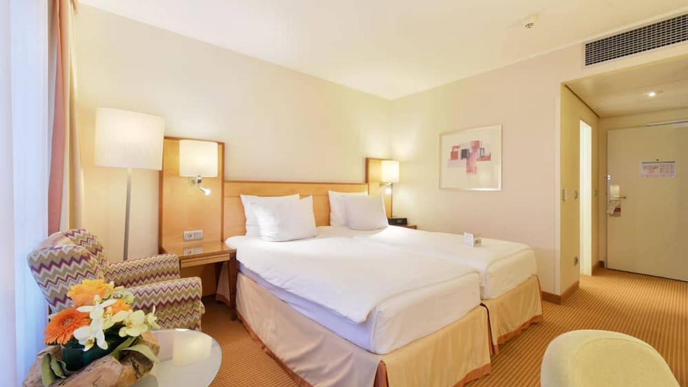 The Q Quadro City Hotel