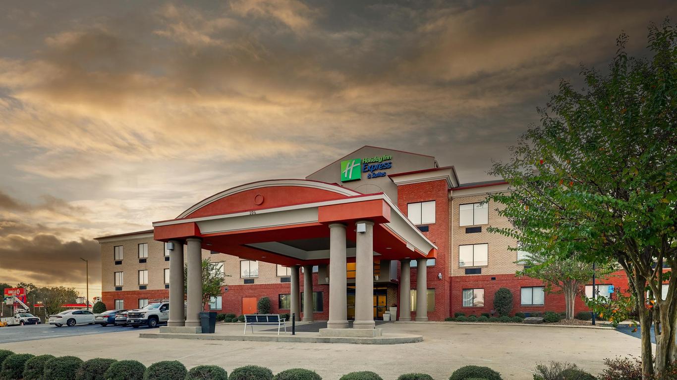 Holiday Inn Express & Suites Gadsden W-Near Attalla