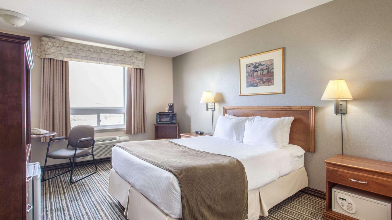 Super 8 by Wyndham Truro NS