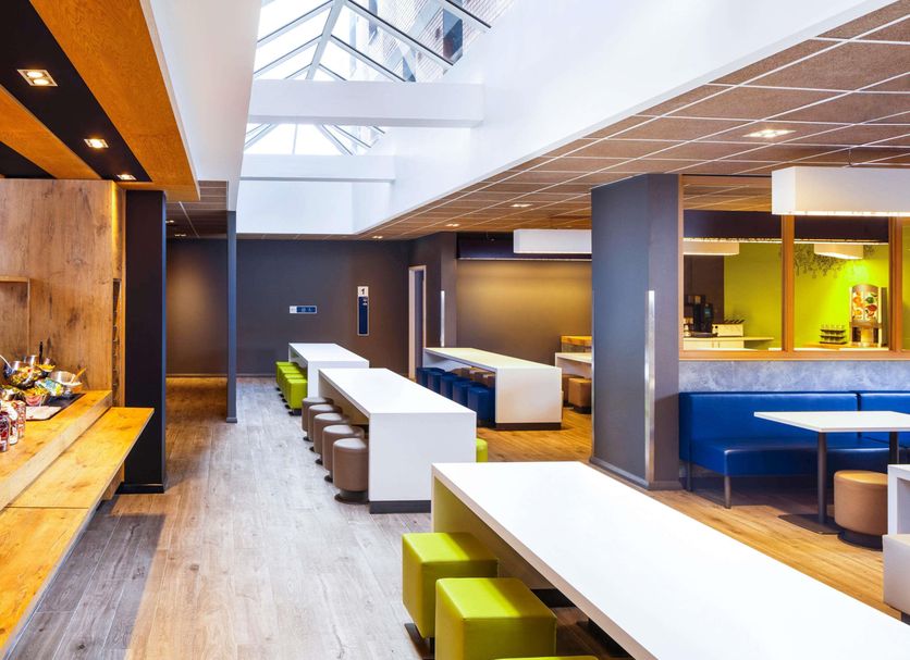 Ruokailuhuone Valokuva