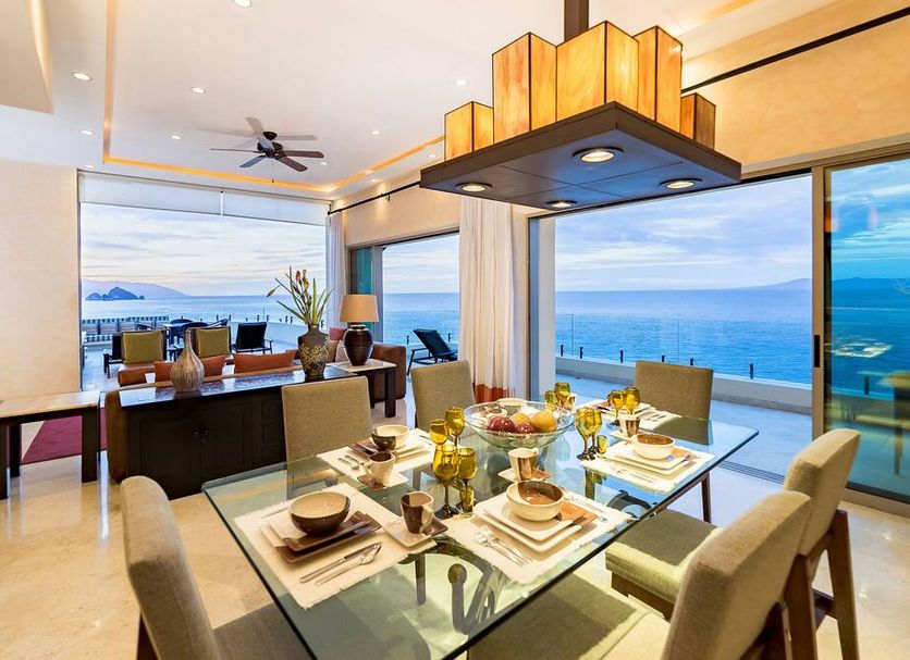 Ruokailuhuone Valokuva