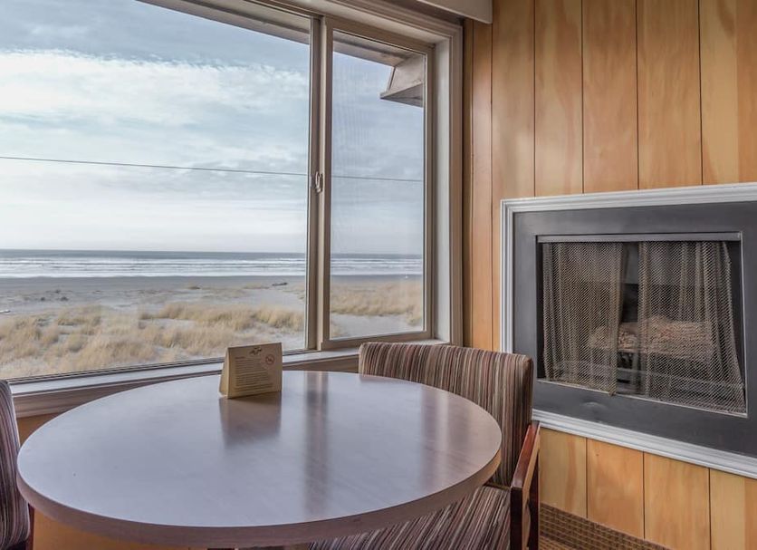 Ruokailuhuone Valokuva