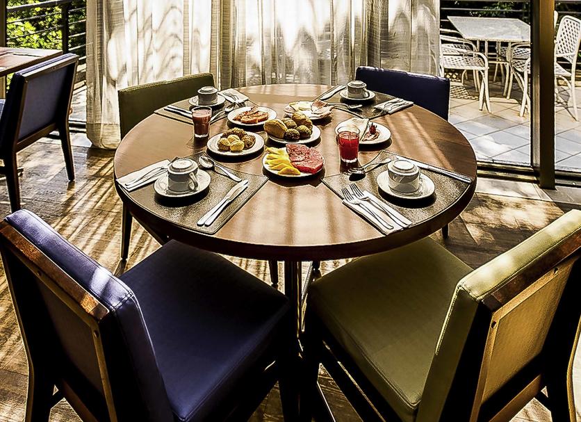 Ruokailuhuone Valokuva