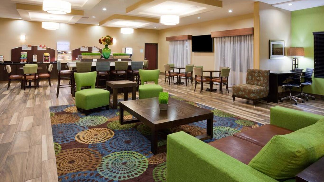 Holiday Inn Express & Suites Davenport