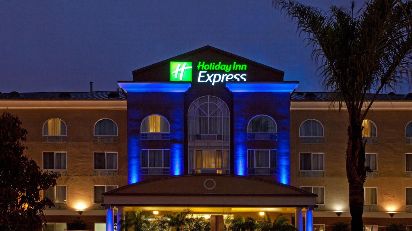 Holiday Inn Express & Suites San Diego-Sorrento Valley