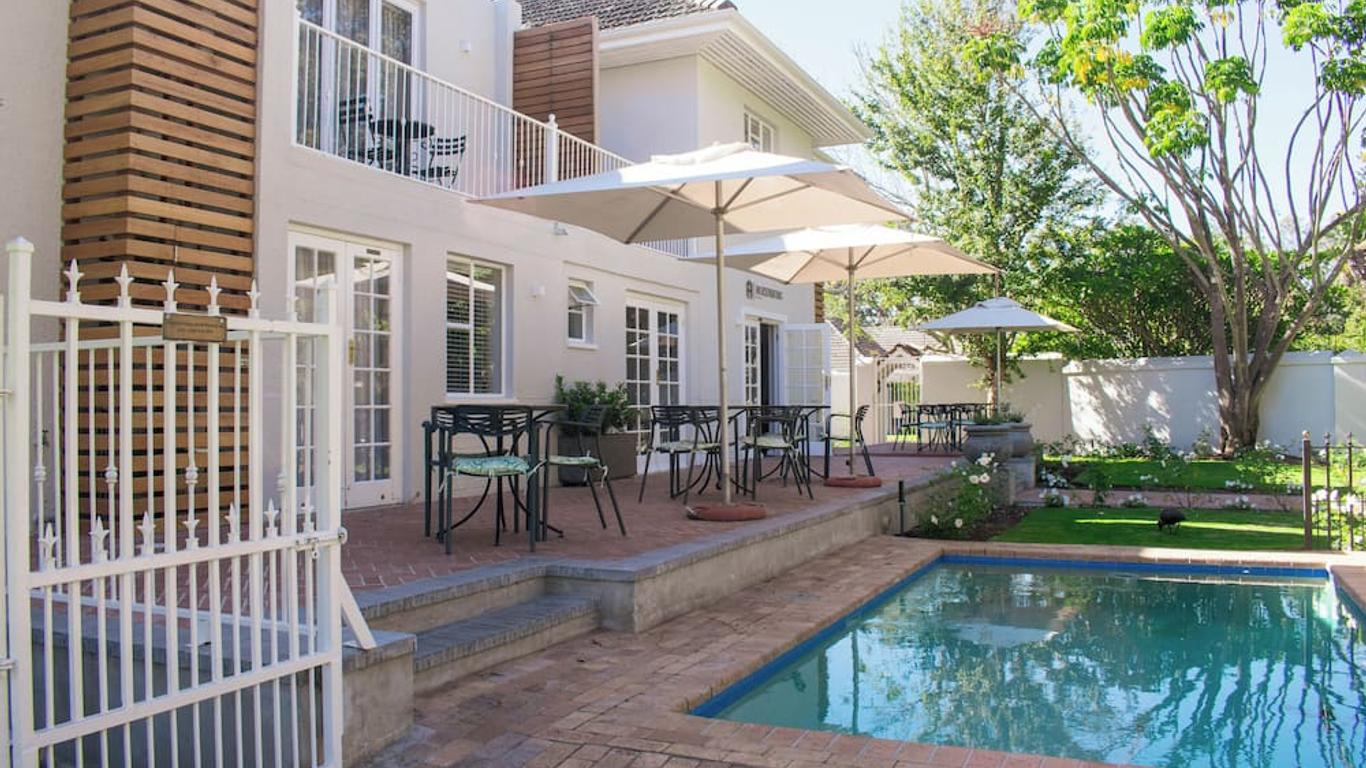 Rozenburg Guest House