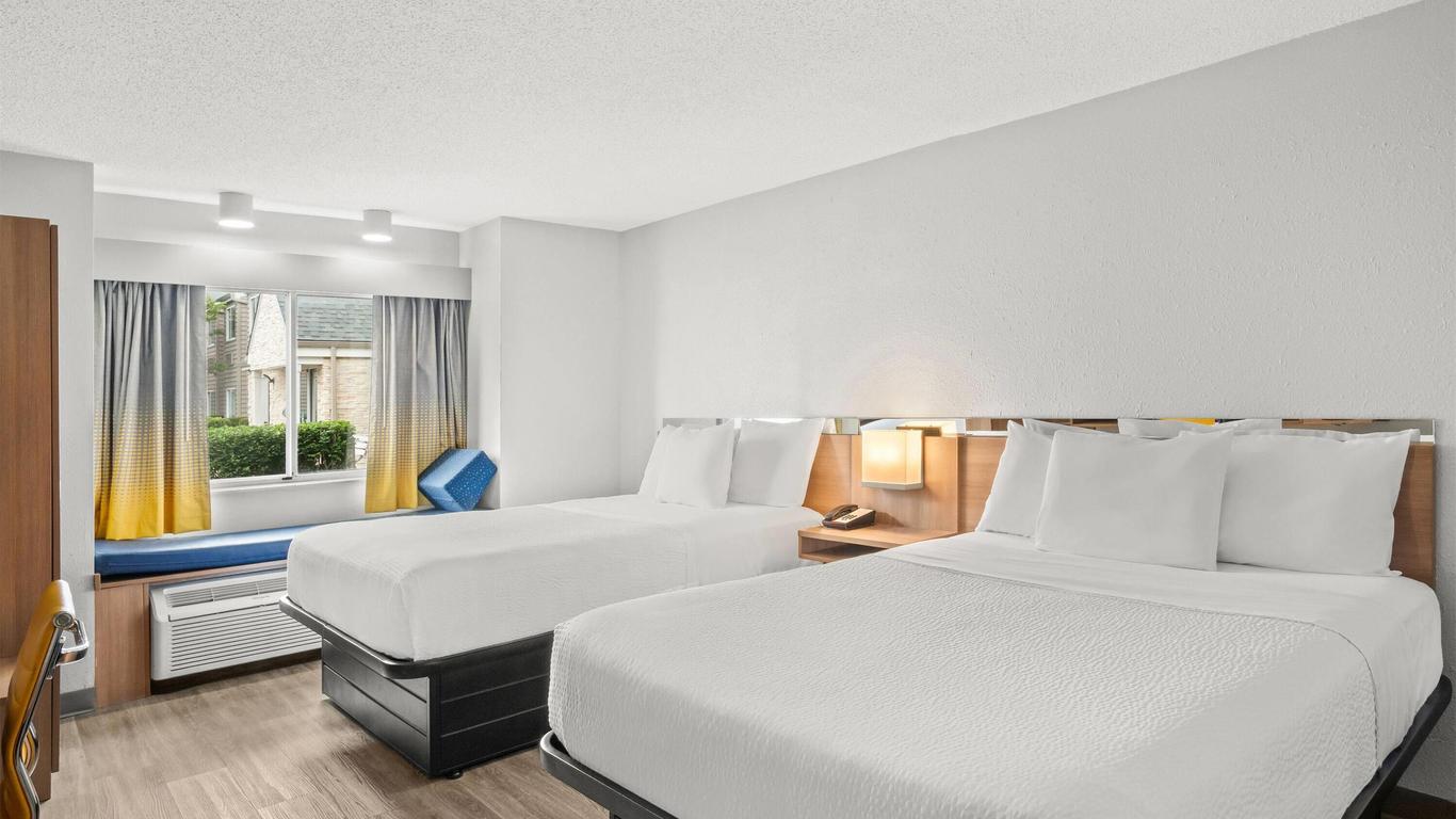 Microtel Inn & Suites by Wyndham Lexington