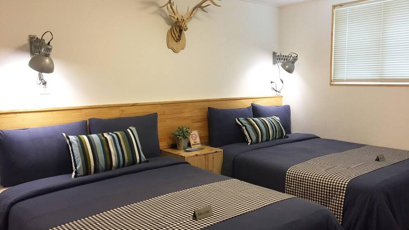 Hostel Beige 2nd
