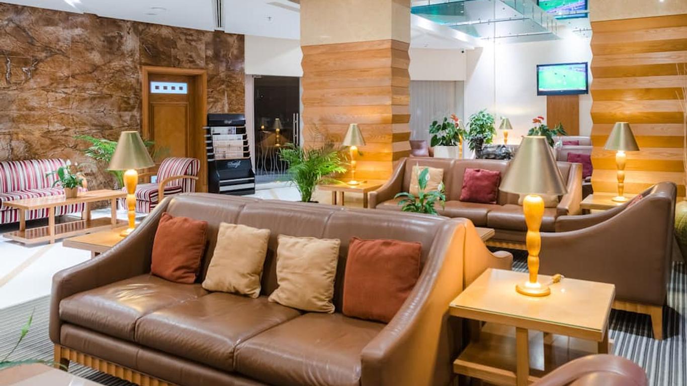 Avenue Hotel