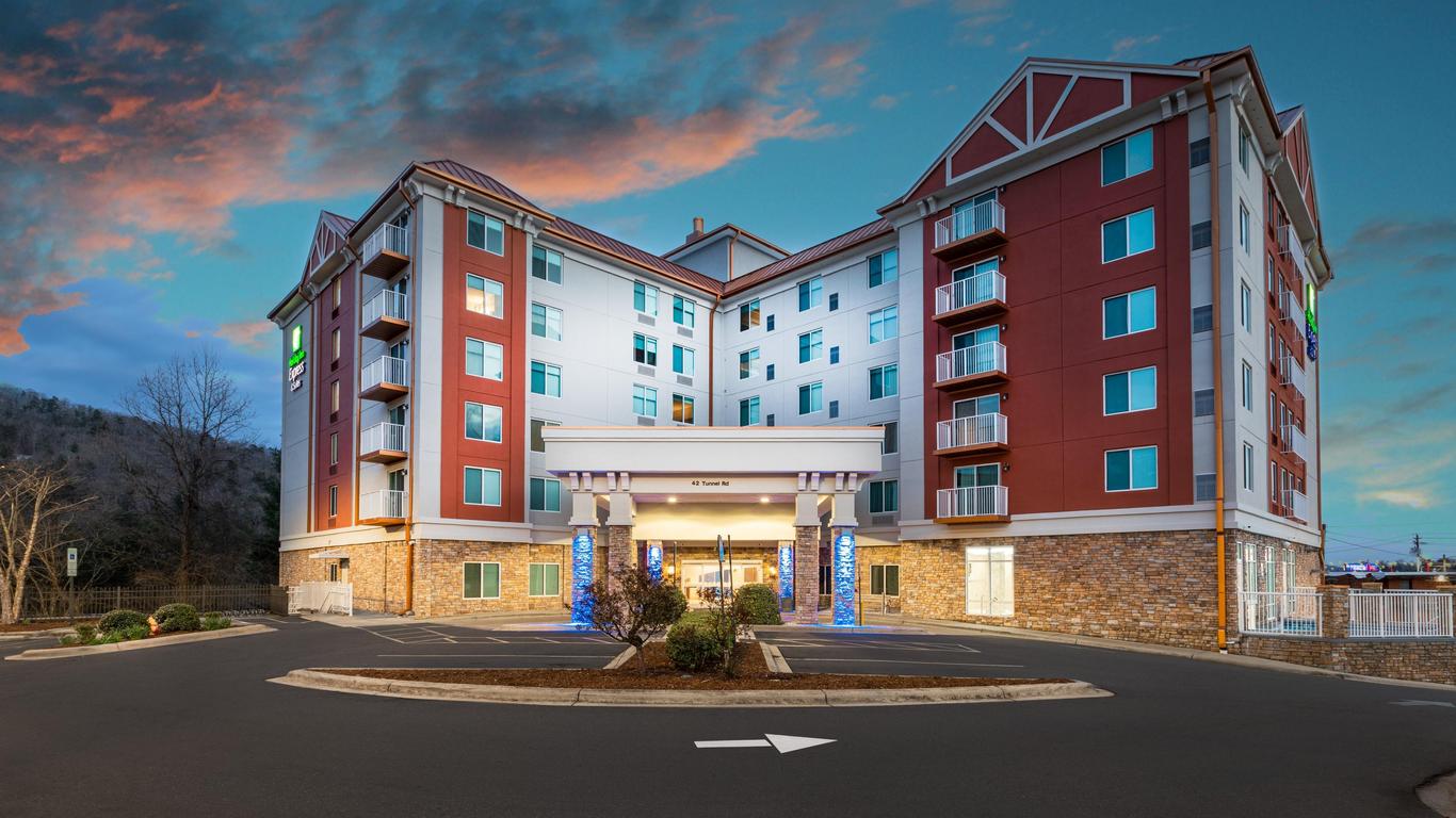 Holiday Inn Express & Suites Asheville Downtown, An IHG Hotel