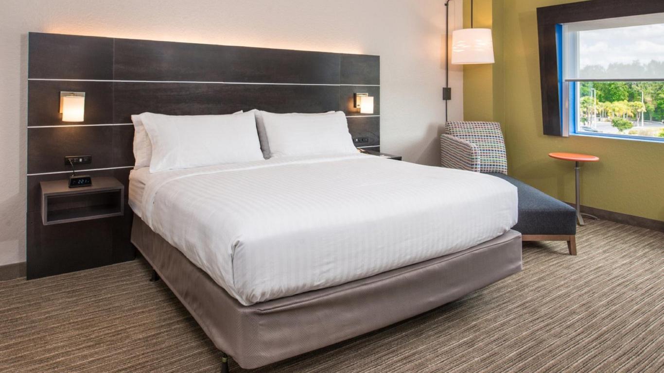 Holiday Inn Express And Suites Jacksonville East, An IHG Hotel