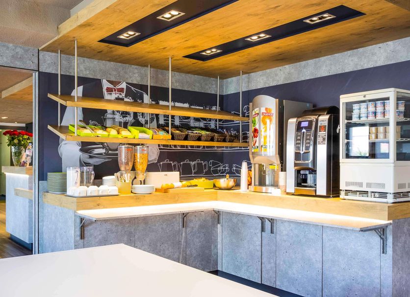 Ruokailuhuone Valokuva