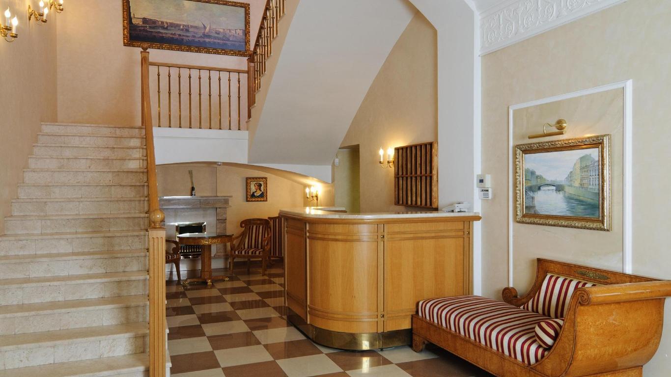 Aristocrat Boutique Hotel