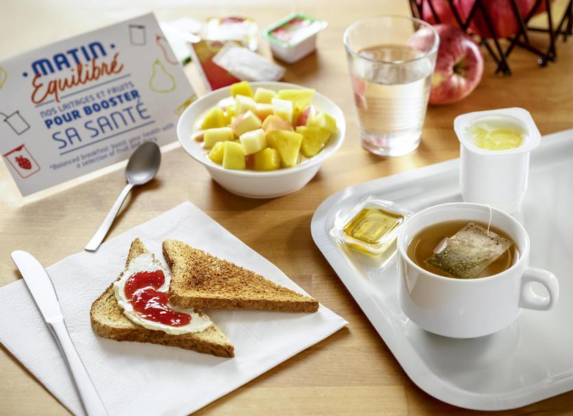 Ruokailuhuone Valokuva