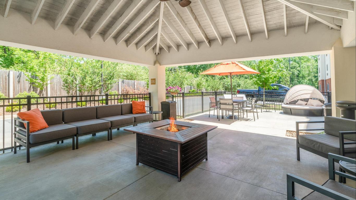 Candlewood Suites Auburn, An IHG Hotel