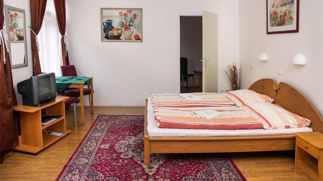 Charles Bridge Bed And Breakfast