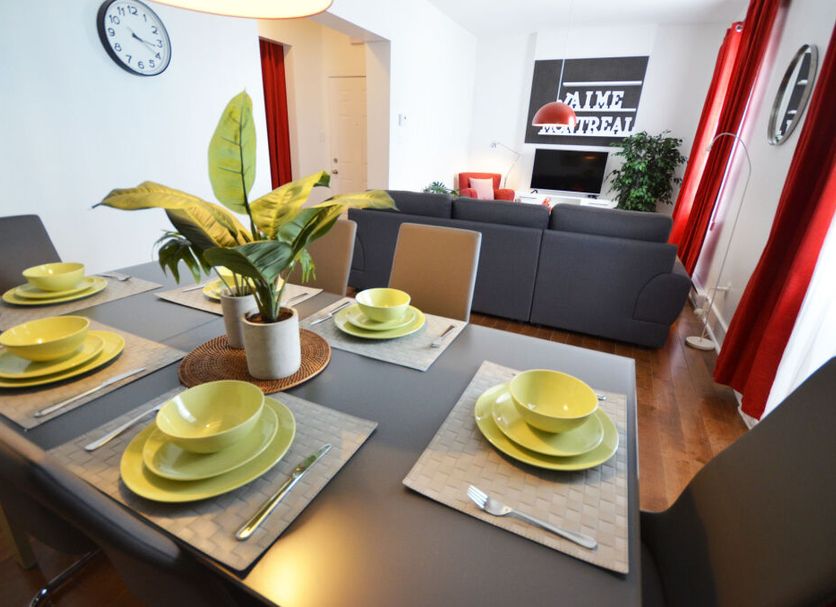 Ruokailuhuone Valokuva