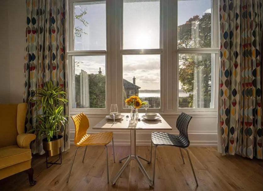 Ruokailuhuone Valokuva